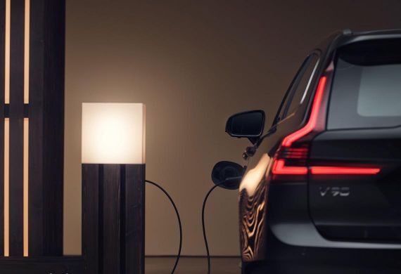 Volvo V90 Recharge se nabíjí